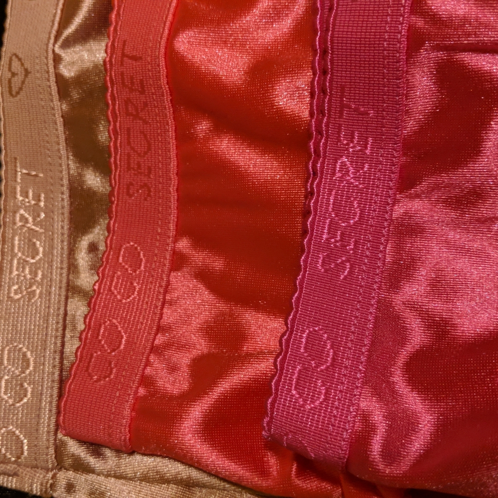 Lingerie - Picture 5 of 7